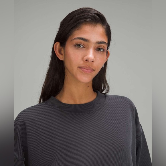 Lululemon Ribbed Softstreme Perfectly Oversized Cropped Crew size 6 - Picture 3 of 11